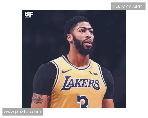 全能足球巨星的崛起与成长历程解析及未来潜力展望