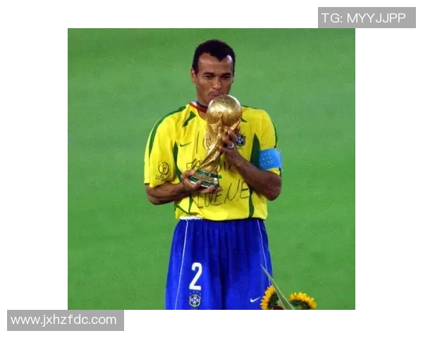 天下足球十大致敬球星回顾：他们如何成就历史与传奇的永恒魅力